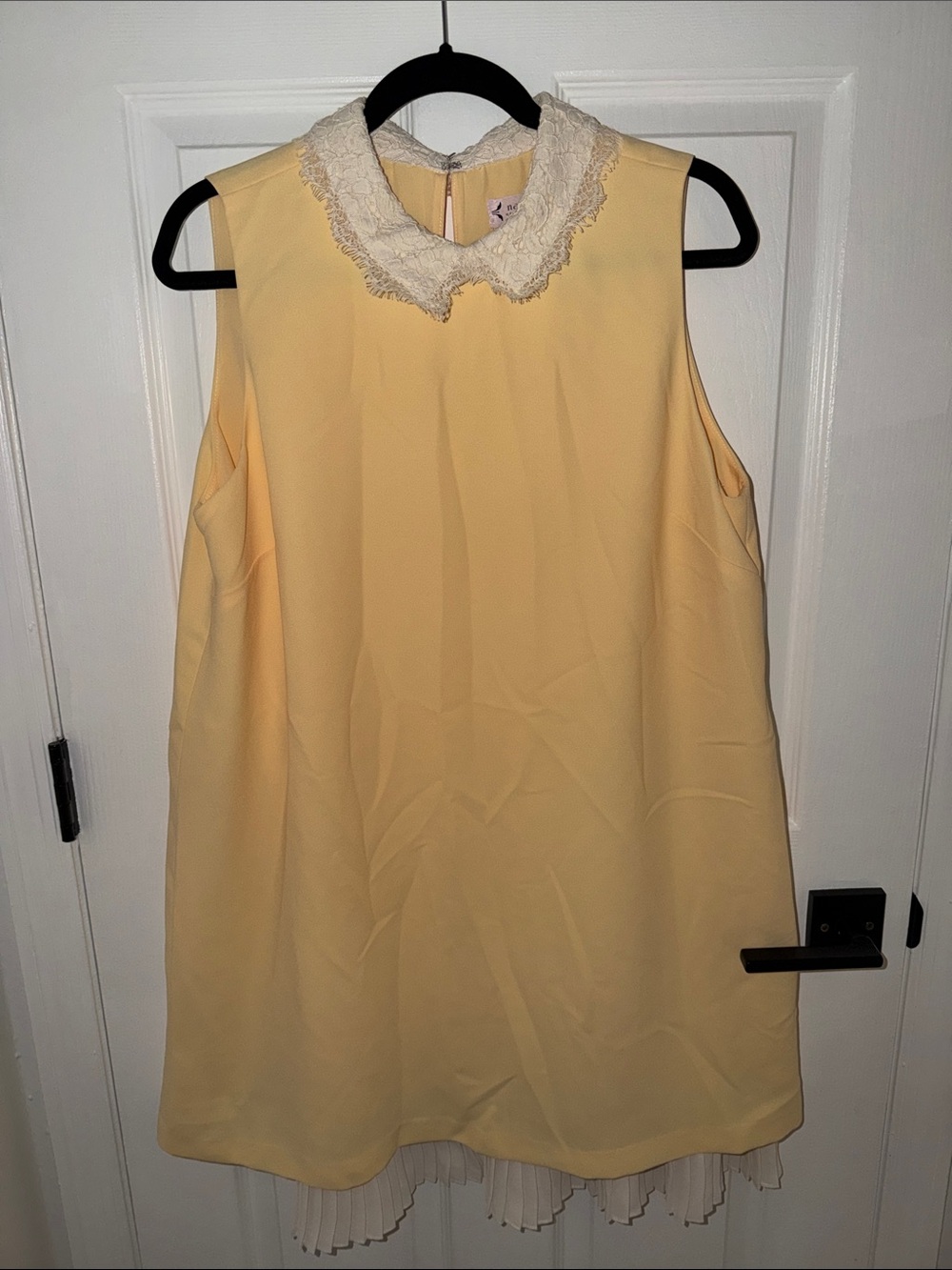 Nanette Lepore Pale Yellow Sleeveless Tunic with Cream Lace Collar